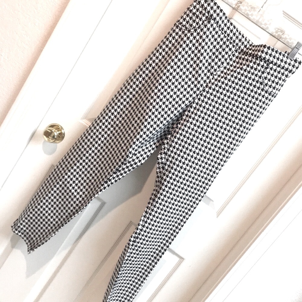 ‘NWOT’ Stretchy Houndstooth Pull-on Pants - Picture 4 of 8